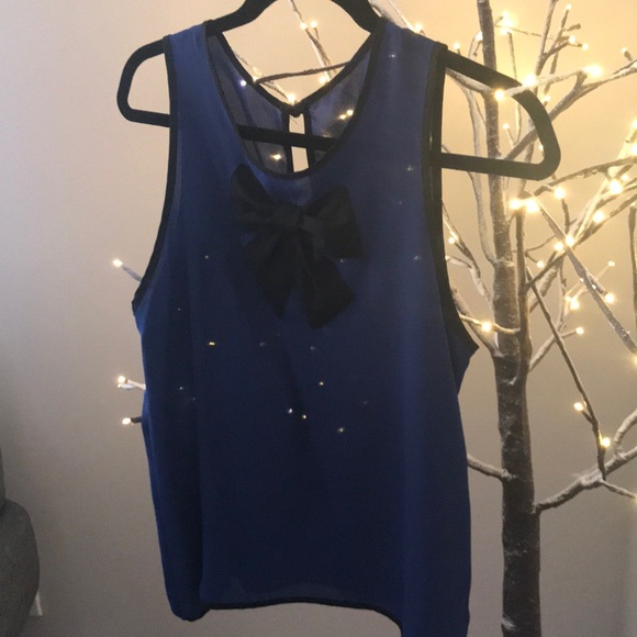 FASHION TOP - Picture 3 of 4